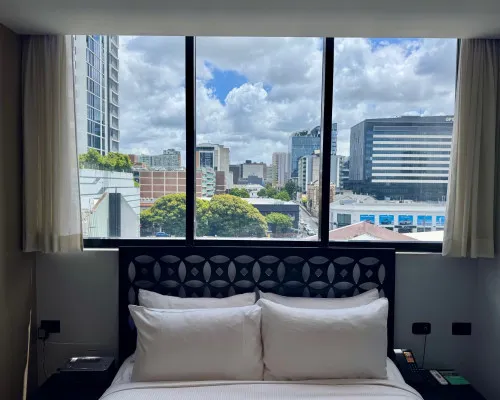 Urban View Queen North