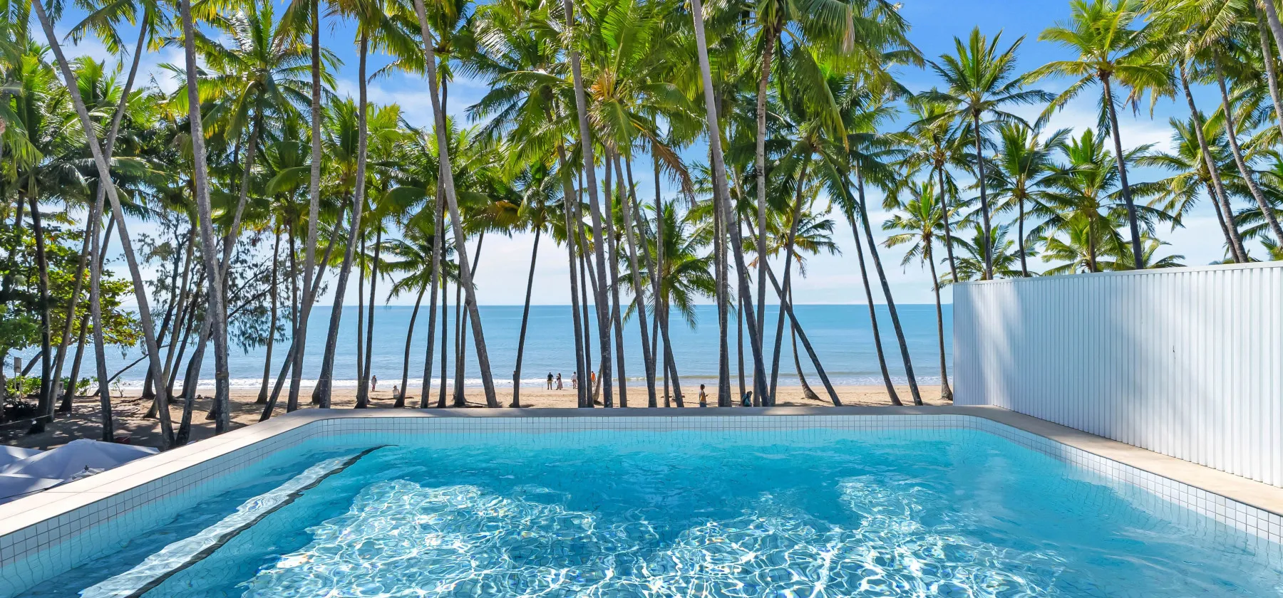 Alamanda Palm Cove Rooftop Pool Suite