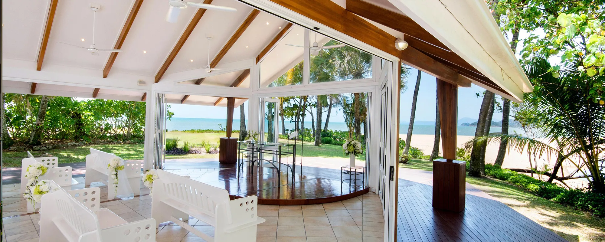 Alamanda Palm Cove by Lancemore Boutique Luxury Accommodation Celebrate Weddings 2000 x 800 3 v2
