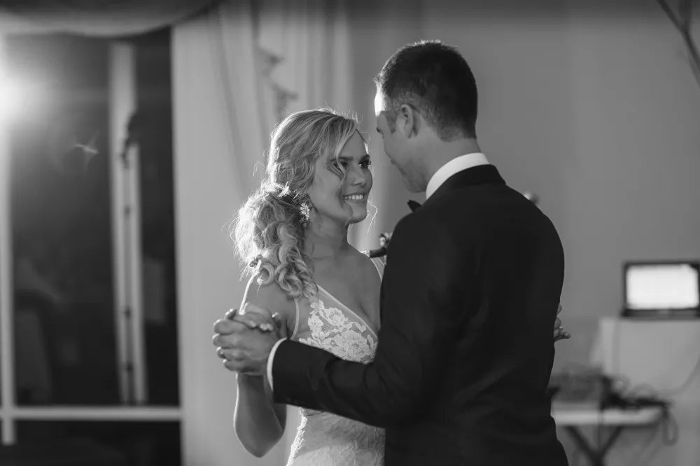 Lancemore Lindenderry Red Hill Wedding reception first dance bw
