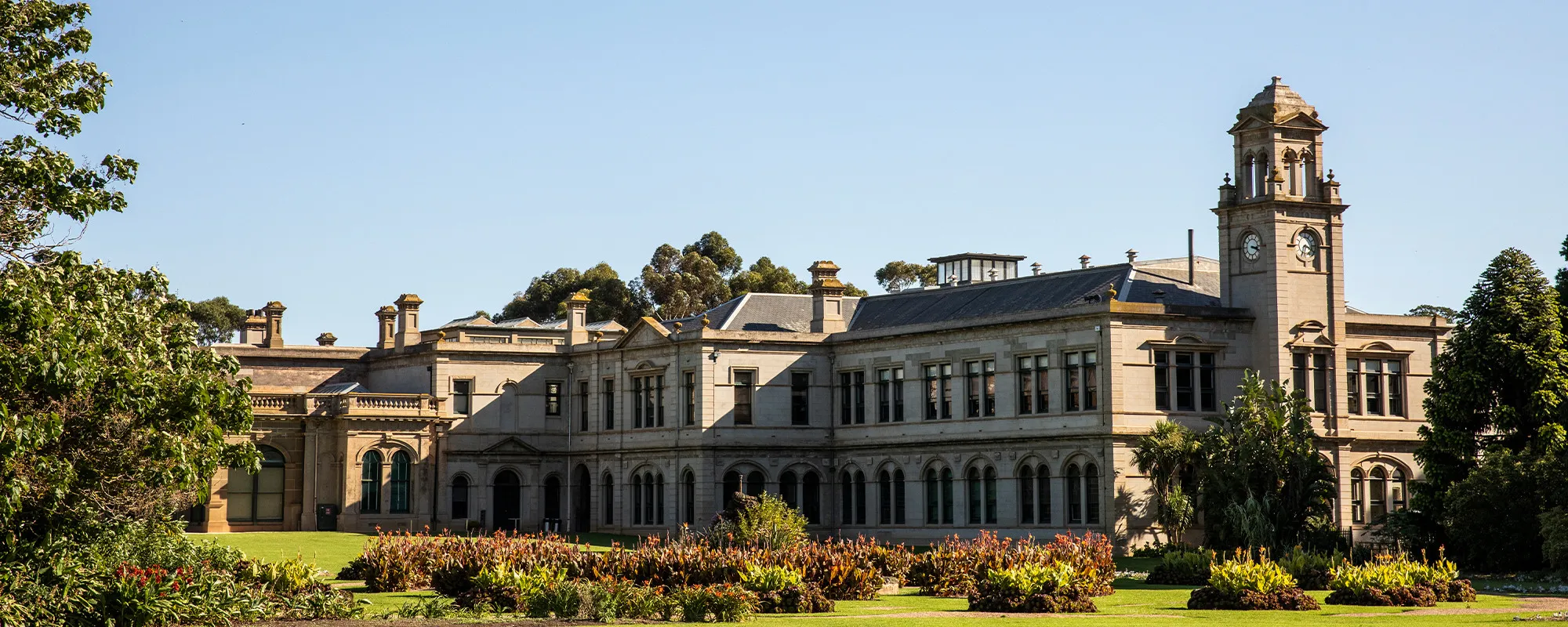 Lancemore Mansion Hotel Werribee Park Boutique Luxury Accommodation Facility grounds 2000 x 800 2