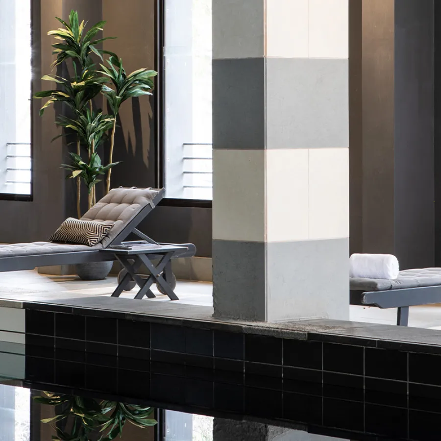 Lancemore Mansion Hotel Werribee Park Boutique Luxury Accommodation Facility pool 2000 x 800