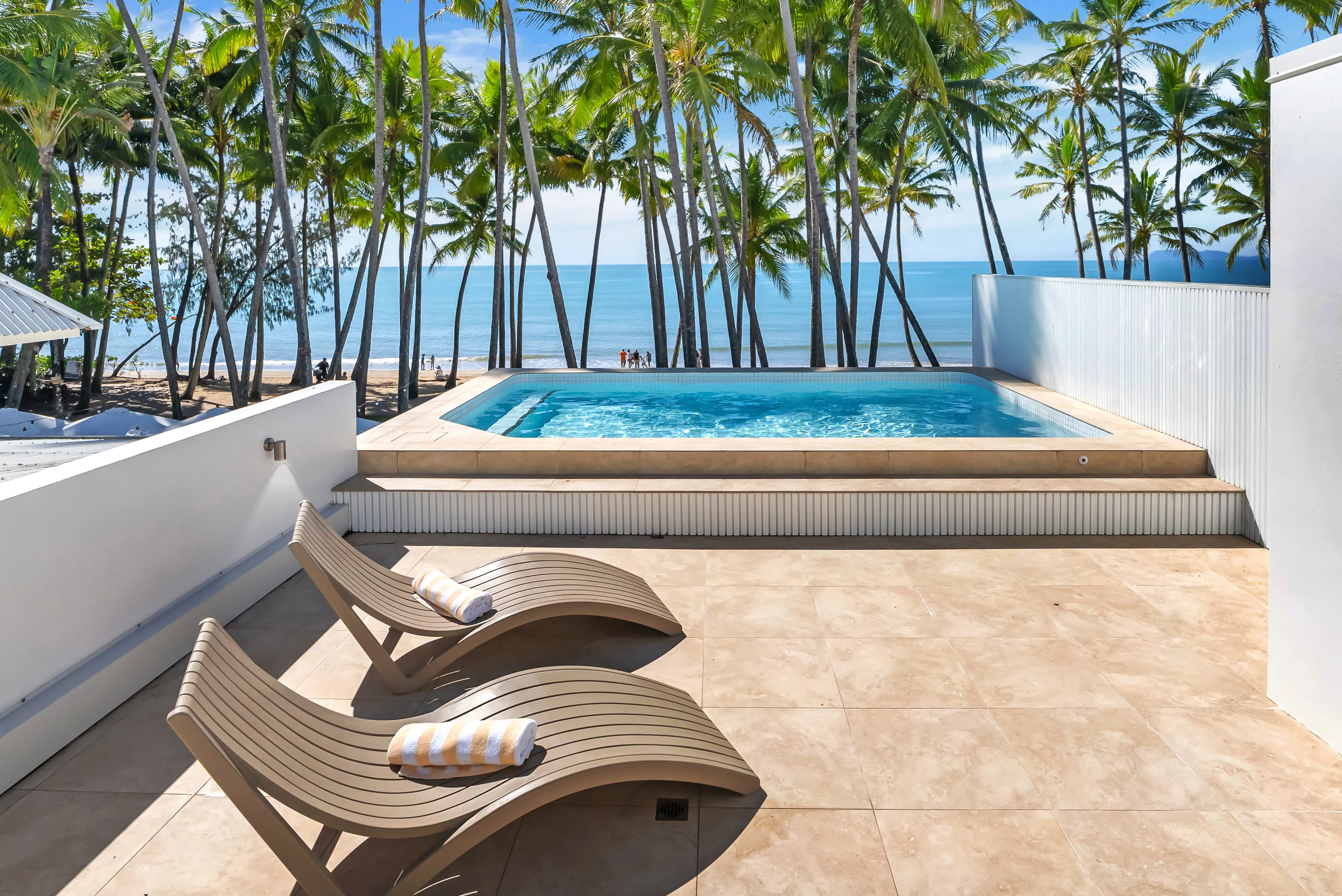Rooftop Pool 2 Unit 1 APC